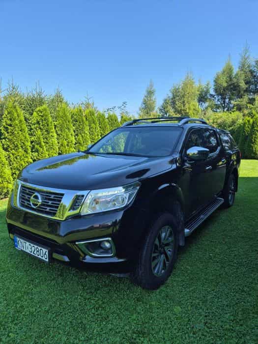 NISSAN Navara 2017 manual, 4x4, diesel, czarny metalik.