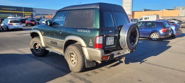 Nissan  patrol 98