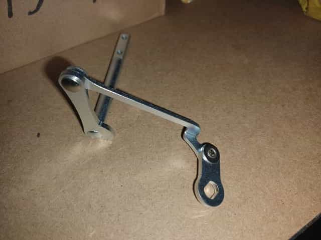 Yamaha yz 125 rok 96-04 cięgno sterowania zaworu wydechowego