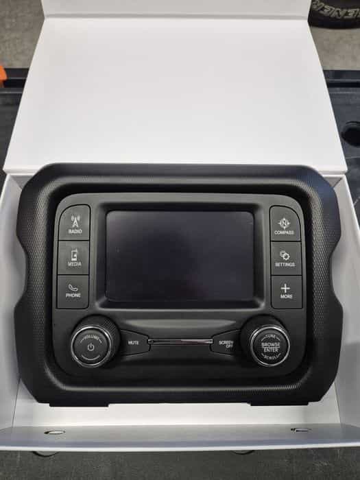 Radio jeep wrangler jl