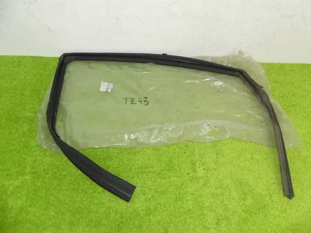 uszczelka drzwi przód lewe nissan navara d23 np300 13- nówa