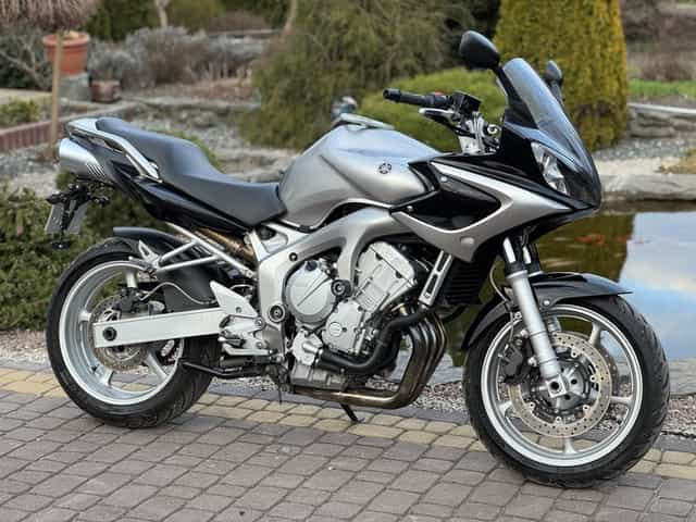 YAMAHA FZ6 Fazer Dostawa Ładny Stan
