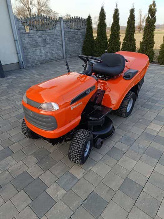 Traktorek kosiarka Husqvarna