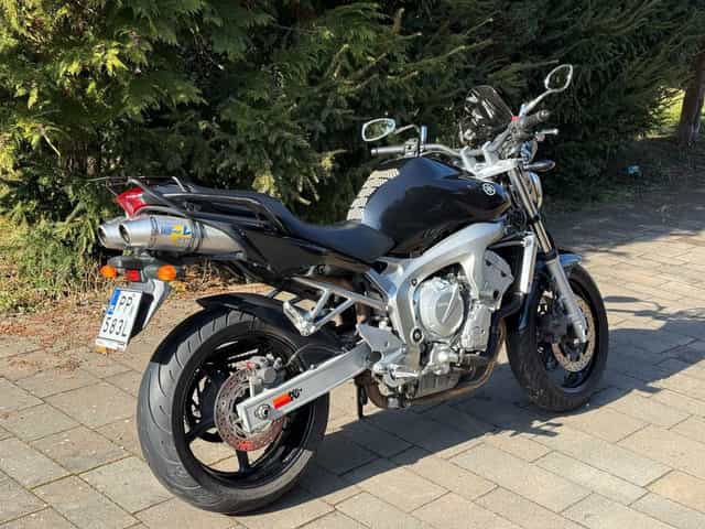 Yamaha   FZ6 N Fazer  naked Leo Vince /dodatki