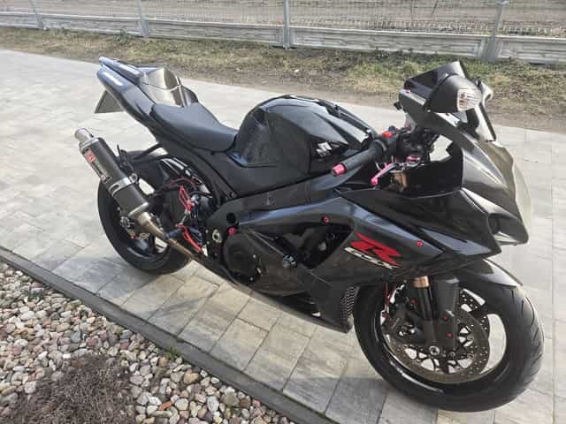 Suzuki gsxr 1000 k8 dodatki bardzo niski przebieg