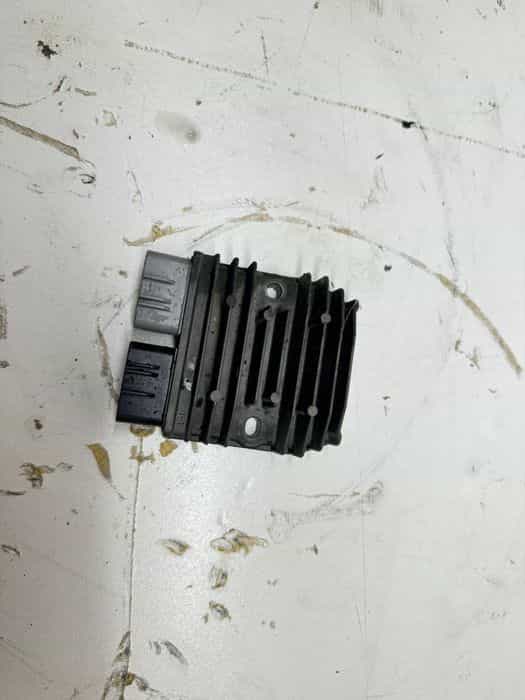 Ducati Monster 821 Regulator Napięcia 15 - 17