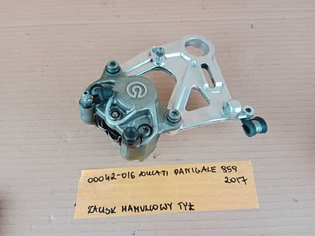 Ducati Panigale 959 Zacisk Hamulcowy Tył Tylny BREMBO Klocki 16-19