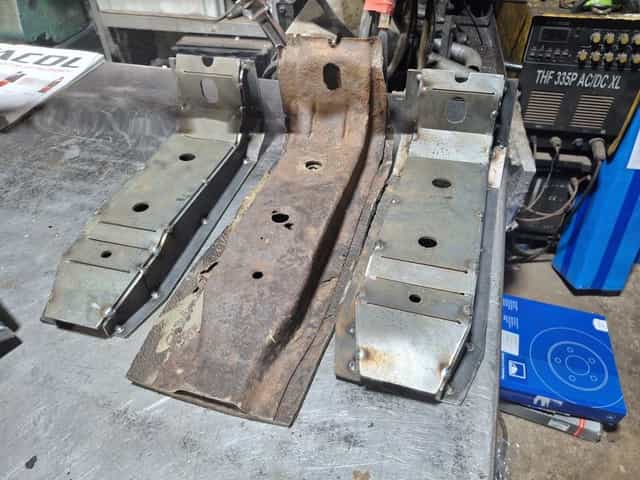 Reperaturki mocowania karoserii Nissan patrol gr y61 reperaturka