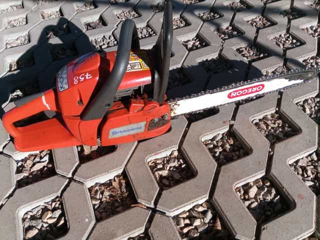 Pilarka Husqvarna 236