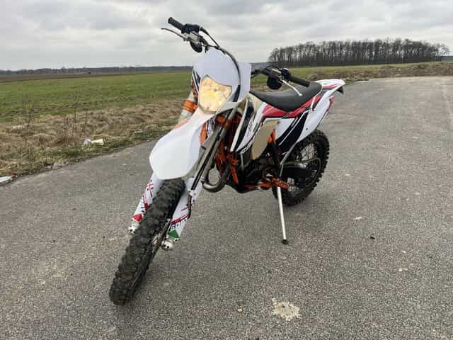KTM EXC 125 sixdays zarejerstrowany ubezpieczony z przeglądem