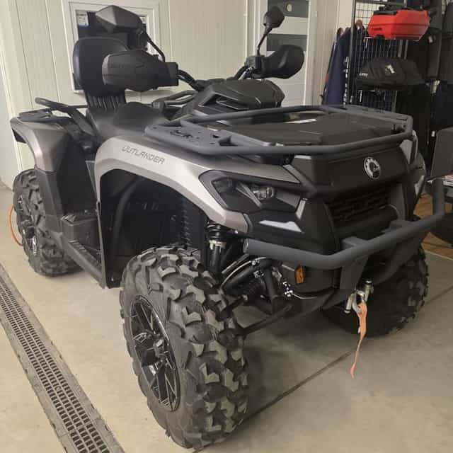 Can-Am Outlander G3 700 XT 2024