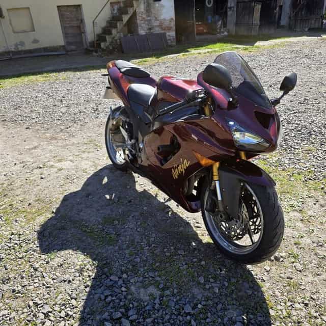Kawasaki ZX6R 626 Leo Vince Nowe opony