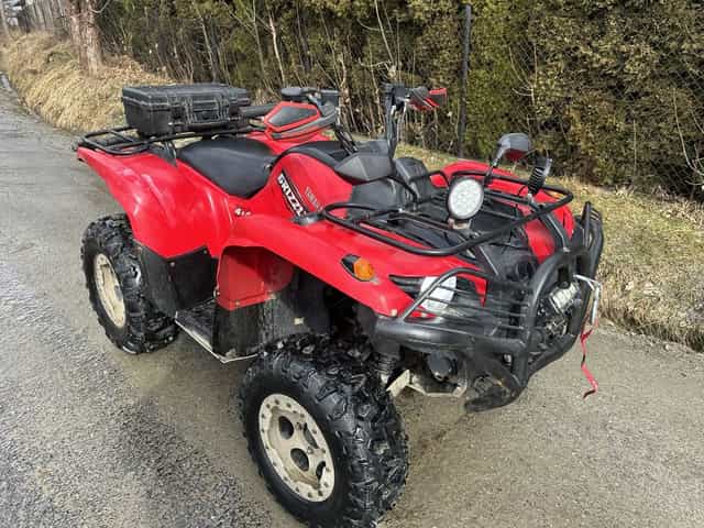 Zarejestrowana Yamaha Grizzly 700 EPS wspomaganie kierownicy doposażona