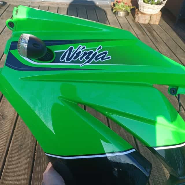 Bok lewy owiewka Kawasaki Ninja 250r