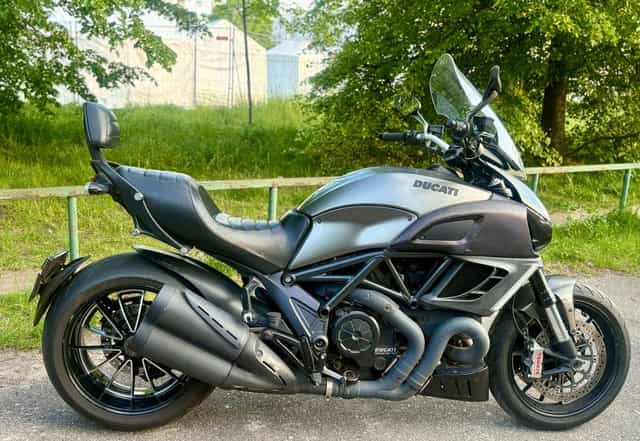 Twój prywatny Diab(v)el. Ducati Diavel Strada.