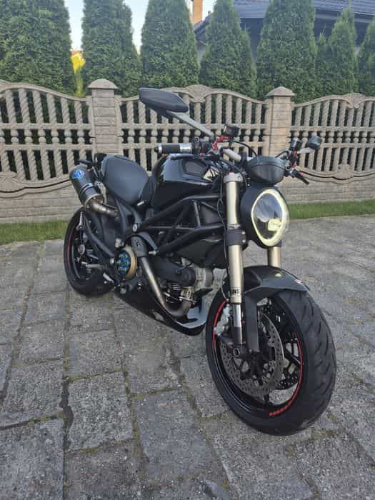 Ducati Monster 1100 Evo