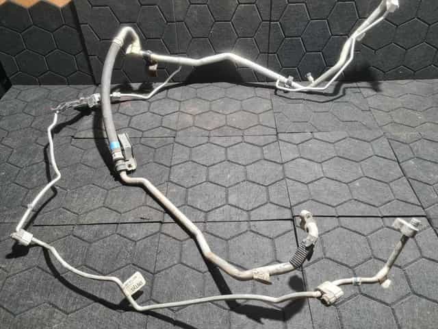 Toyota Hilux VIII 2.4d rurka przewód klimatyzacji