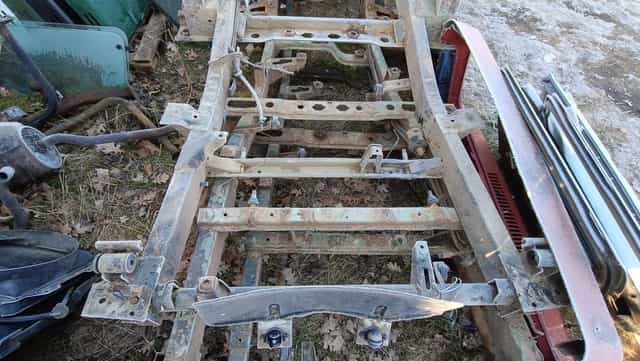 Suzuki Samurai Samuraj rama w bardzo ładnym stanie / dokumenty