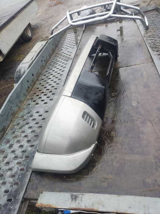 Przedni zderzak Nissan patrol gr y61