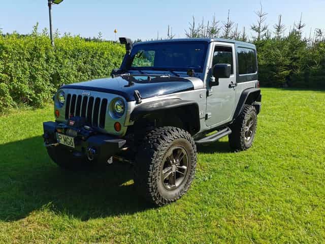 Piękny Jeep Wrangler Sahara