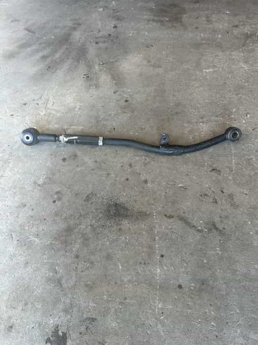 Panhard przedni regulowany Patrol Y61 GU4