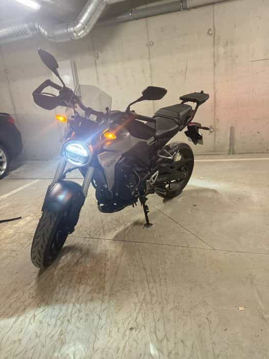 Motocykl Honda CB300R