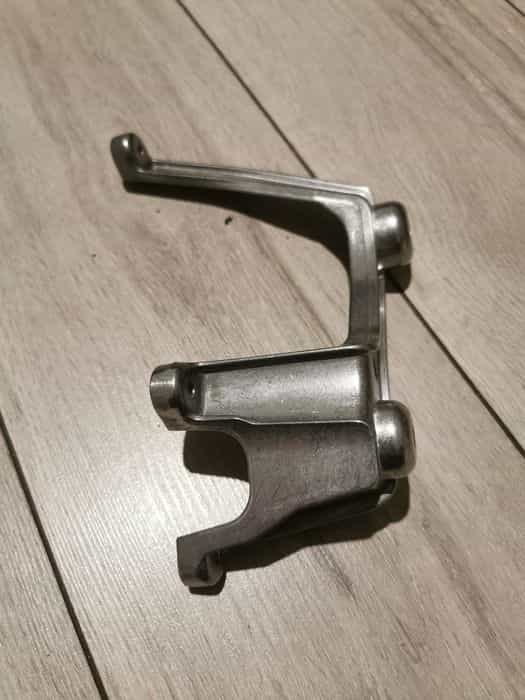 Yamaha raptor 350 uchwyt wspornik mocowanie błotnika przód lewy