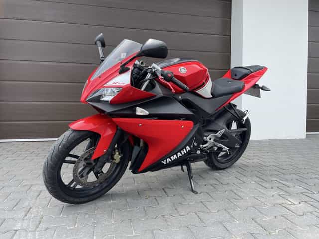 Yamaha YZF R125 kat. B/A1 gotowa do sezonu, oryginalne malowanie, akrapovic