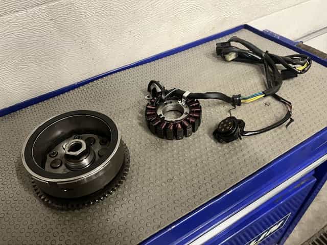 Zaplon suzuki drz 400 ltz koło magnesowe magneto alternator