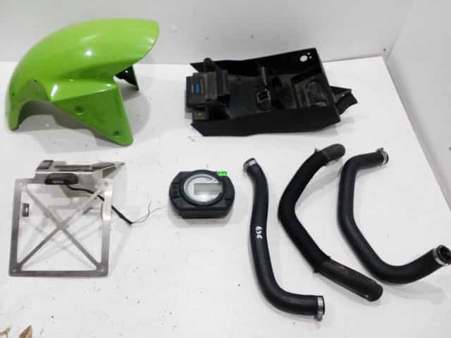 Kawasaki zx 636 licznik błotnik nadkole węże mocowanie rej