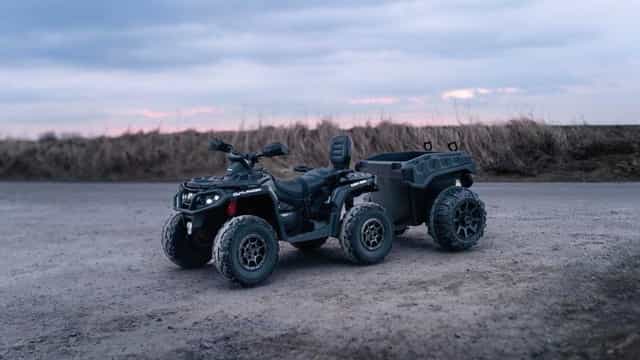 Quad na akumulator + PRZYCZEPA Can Am Outlander 4x200W 24V ATV