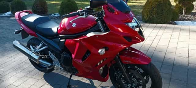 Suzuki GSX 1250 FA Bezwypadkowy przebieg to jedynie 3 tyś km...  NOWY