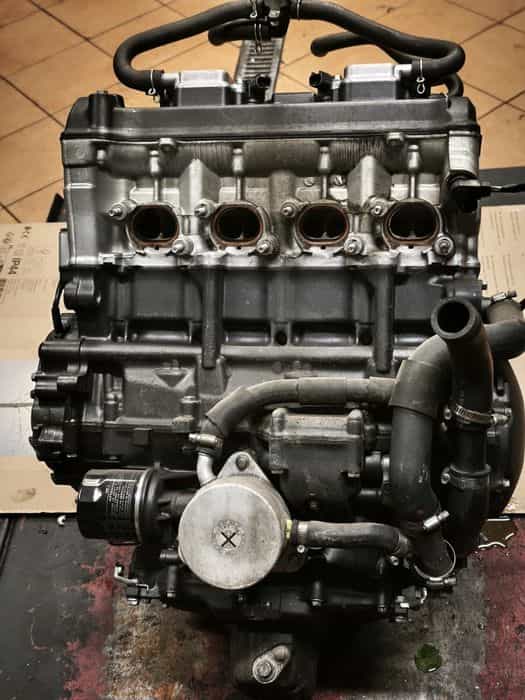 Honda CBR 1000rr Cbr1000rr CBR1000 rr Sc57 Silnik motor słupek