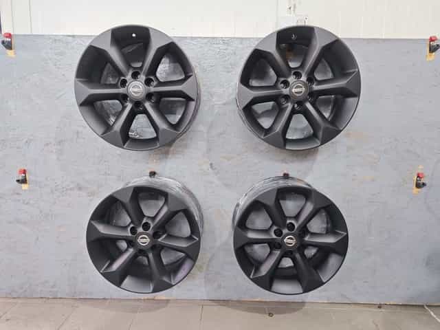 Felgi alu 6x114,3 17" Nissan Navara 7J ET30