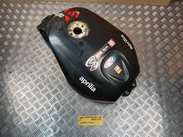 Aprilia RSV 1000 Tuono Zbiornik Paliwa Bak Paliwa 04-10