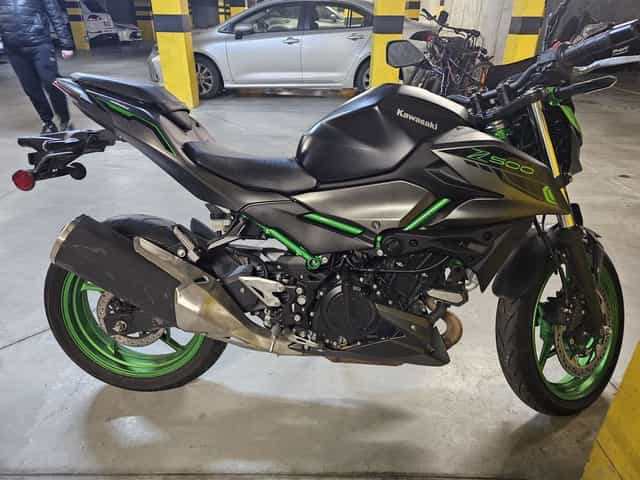 Kawasaki z500.  2024