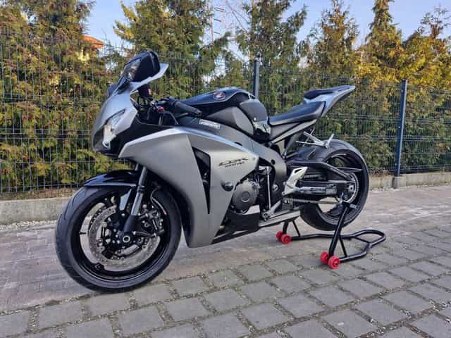 Honda CBR1000RR SC59 Evotech Yoshimura