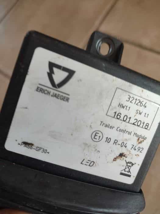 Wiązka haka Nissan Navara