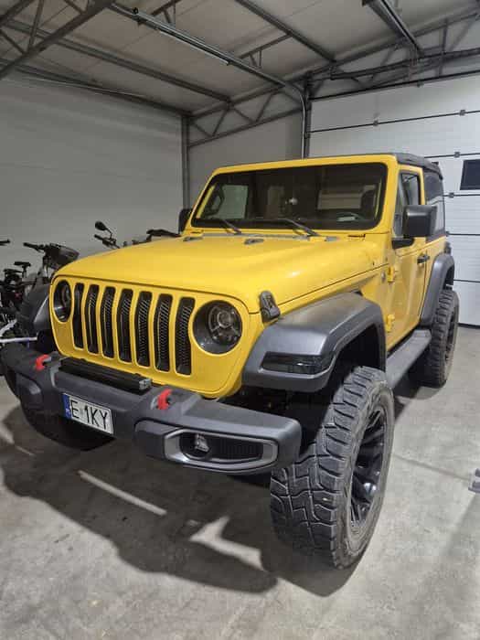 Felgi i opony do jeep wrangler Fuel r20