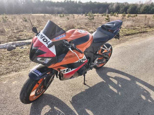 Honda CBR 600rr 2010 r wersja repsol przygotowana do sezonu