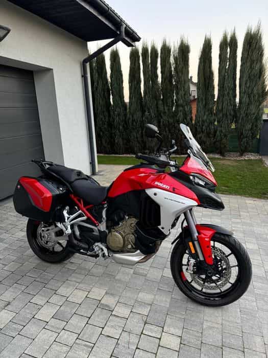 Ducati Multistrada V 4S Travel & Radar