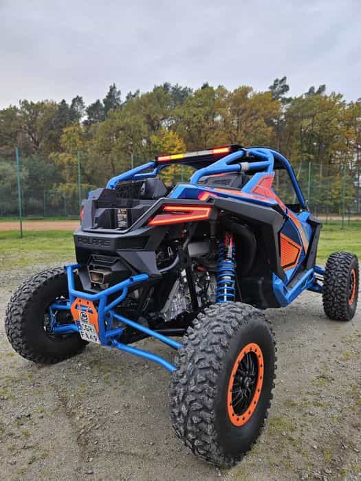 Polaris RZR Pro R Troy Lee Design, ZAMIANA