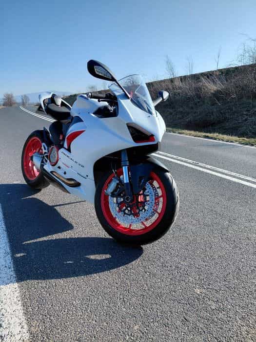 Ducati Panigale V2 2022