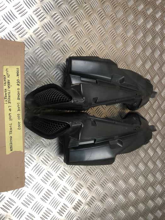 Suzuki GSX-R 600 700 K6 K7 Wloty Przód Tunele Wlot Prawy Lewy Kratki