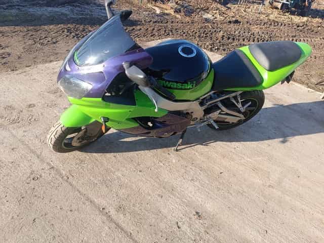kawasaki Ninja zx900