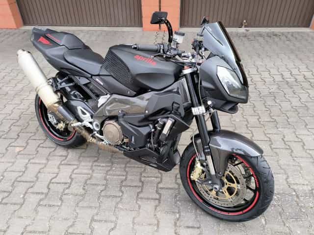 Aprilia Tuono (Carbon)