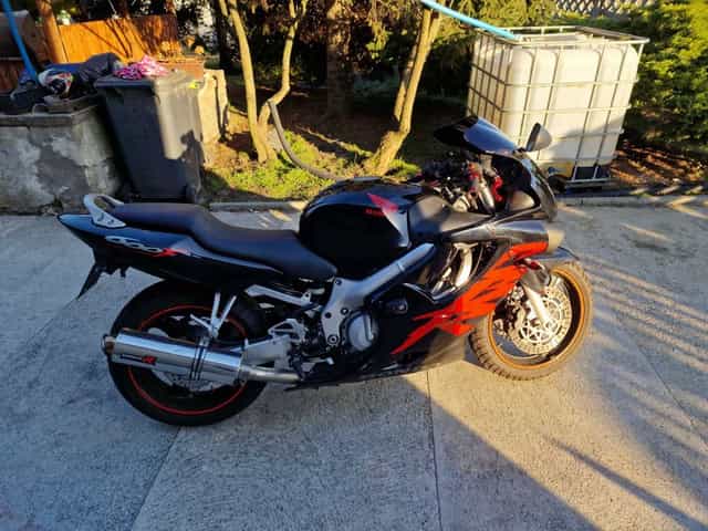 Honda CBR 600f4 2000r 25KW w dowodzie