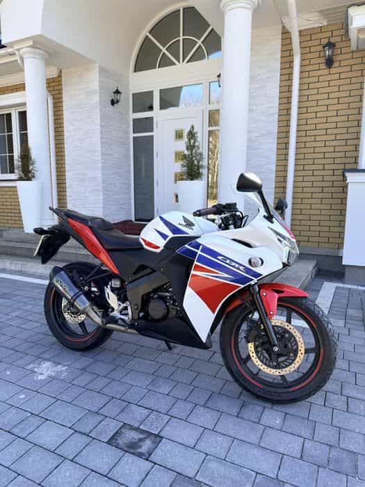 Honda CBR 125 R JC50 stan idealny
