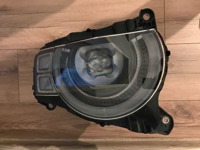 Land Rover Defender II L663 Lampa Full LED PRAWY PRZÓD L8B213W029HG