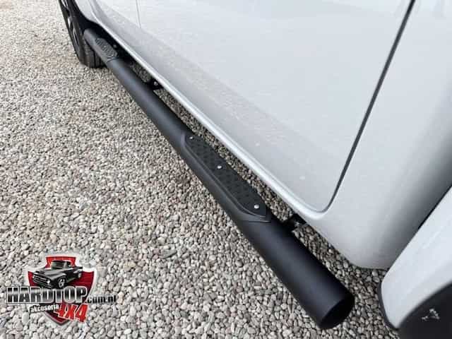 Progi orurowanie Boczne CZARNE 70mm Toyota Hilux 2021+
